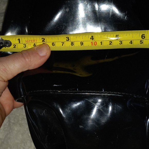 Dooney & Bourke Large Nina Black Patent Leather Shoulder Bag - Picture 6 of 7